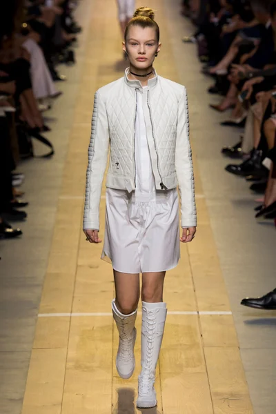 Look 6
